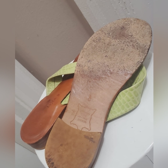 Eliza B Genuine Leather LemonThong Slippers Size 8 🌴 - Picture 7 of 7